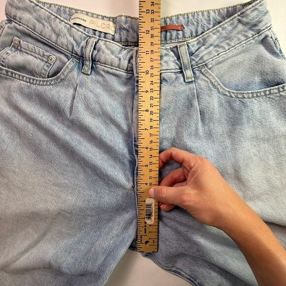 Pilcro Anthropologie Balloon Tapered High Rise Pleated Light Wash Soft Sz 29 - Picture 10 of 16